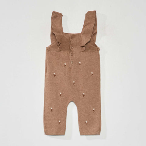 Combinaison en maille avec broderie