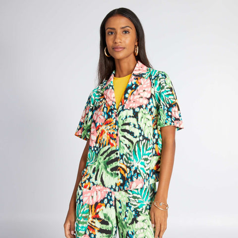 Chemisier col pyjama et imprimé tropical