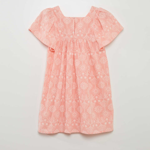 Robe avec broderies indiennes