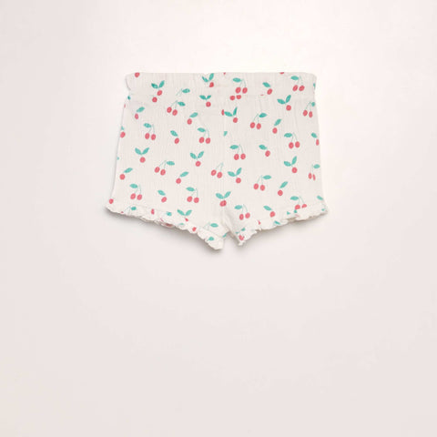 Short à bords volantés