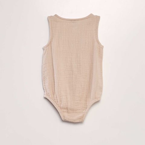 Barboteuse boutonnée en double gaze de coton