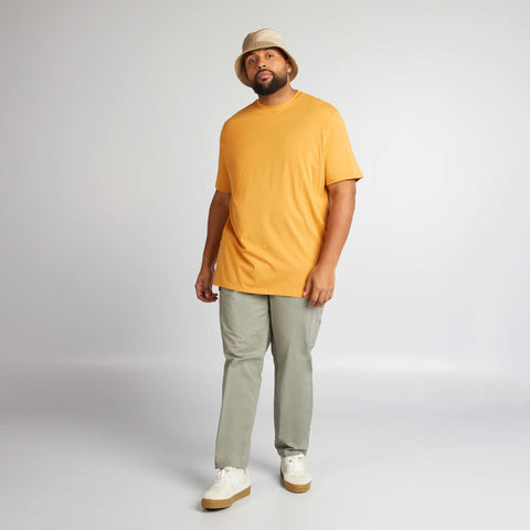 Pantalon avec poches sur les côtés