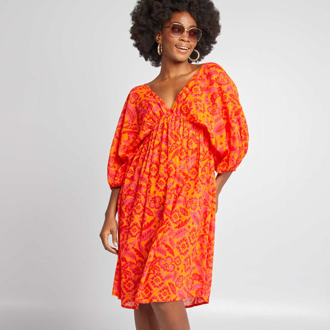 Robe midi avec motif et manches 3/4