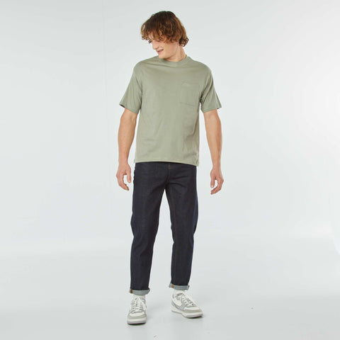 T-shirt uni avec poche poitrine