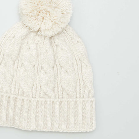 Bonnet maille torsadé