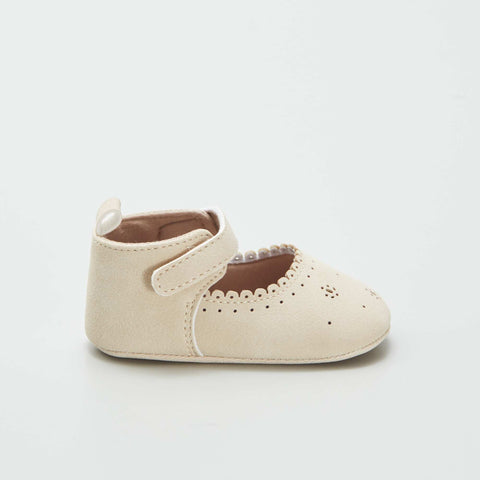 Chaussures Salomés avec perforations fantaisies