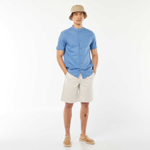 Chemise unie manches courtes col mao