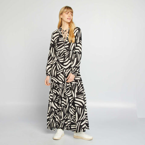 Robe longue à motif avec col tunisien