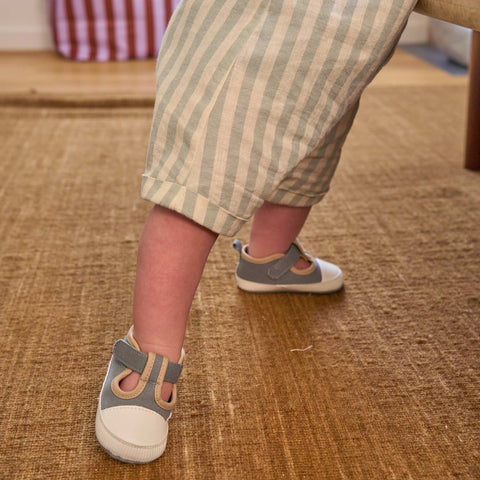 Chaussons esprit baskets en toile