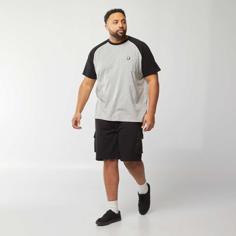 T-shirt bicolore avec manches courtes raglan