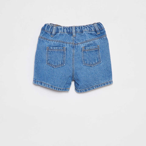 Short en jean avec taille ajustable