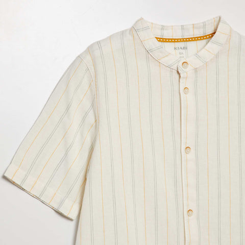 Chemise à col mao et manches courtes