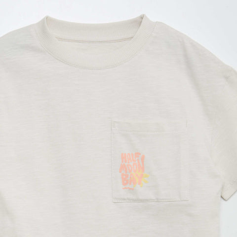 T-shirt à manches courtes avec poche poitrine et imprimés