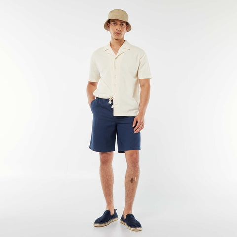 Chemise à manches courtes et col polo
