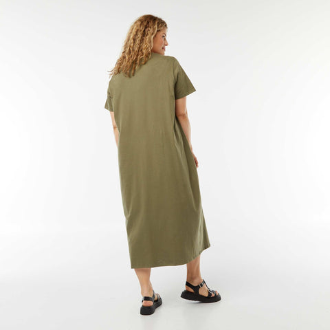 Robe t-shirt longue à manches courtes unie
