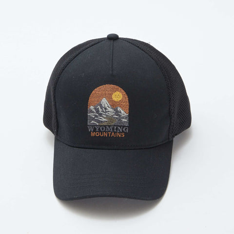 Casquette avec broderie