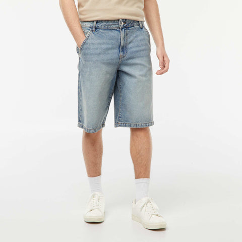 Bermuda en denim coupe baggy