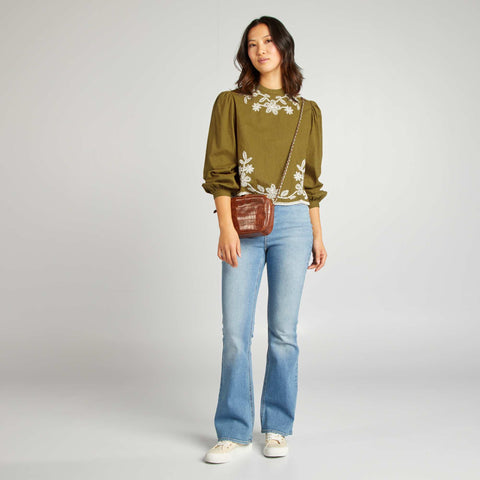 Blouse avec broderies