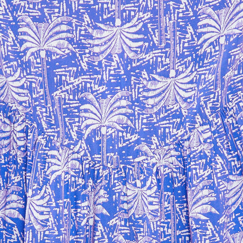 Robe fluide à fines bretelles et motif all over