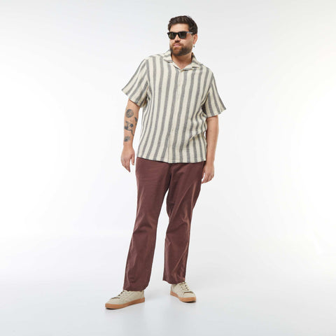 Chemise manches courtes avec motif rayé