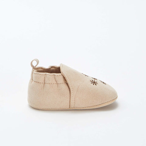 Chaussons brodés en suédine