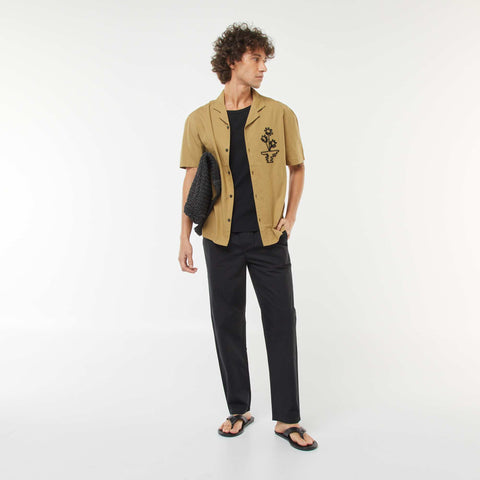 Chemise en lin mélangé à manches courtes et avec broderies