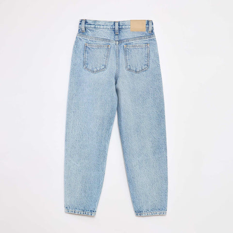 Pantalon denim mom avec abrasions