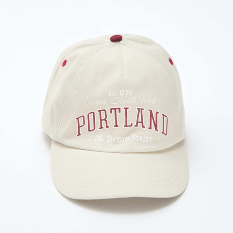 Casquette avec inscription