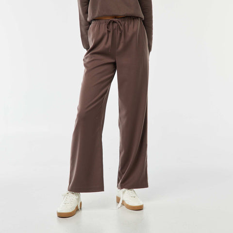 Pantalon large avec liseré sur côté