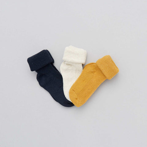 jaune/blanc:bleu
