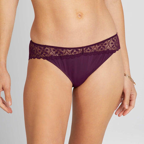 Culotte micro et dentelle