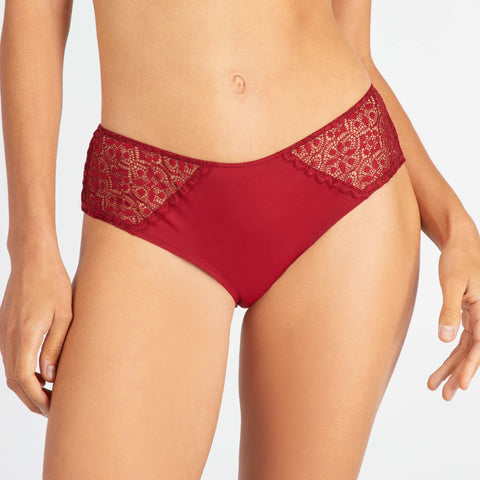 Shorty micro et dentelle