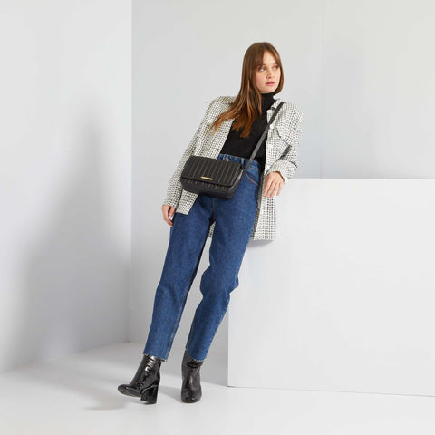 Pull en maille avec col cheminé