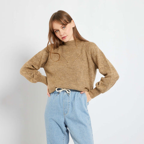 beige