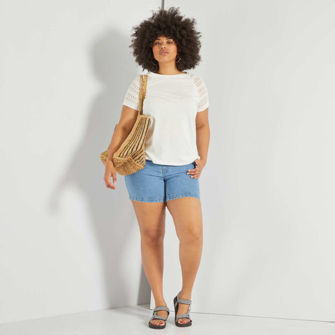 T-shirt avec manches en broderies anglaises