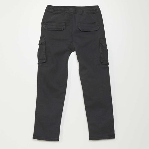 Pantalon avec poches sur les côtés