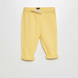 Jaune