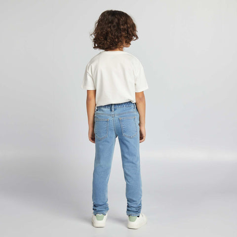 Jean à taille élastiquée avec cordons