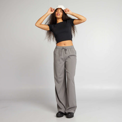 T-shirt cropped manches courtes