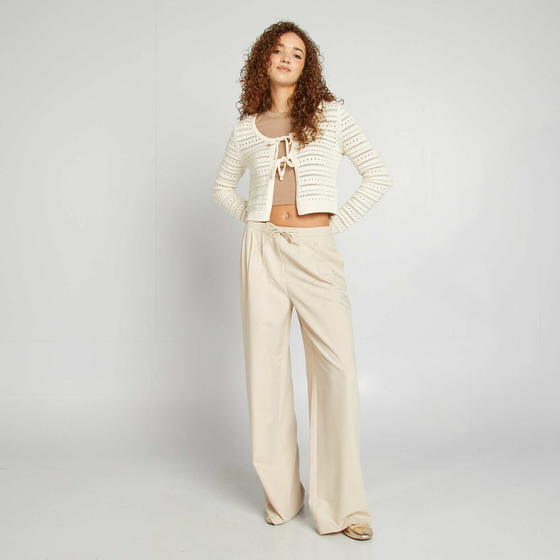 T-shirt cropped manches courtes