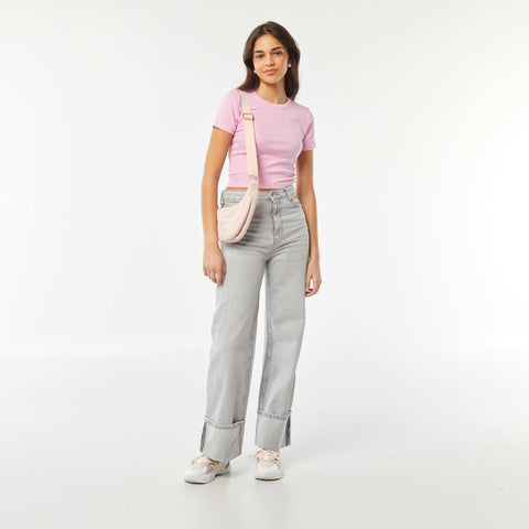 T-shirt cropped manches courtes