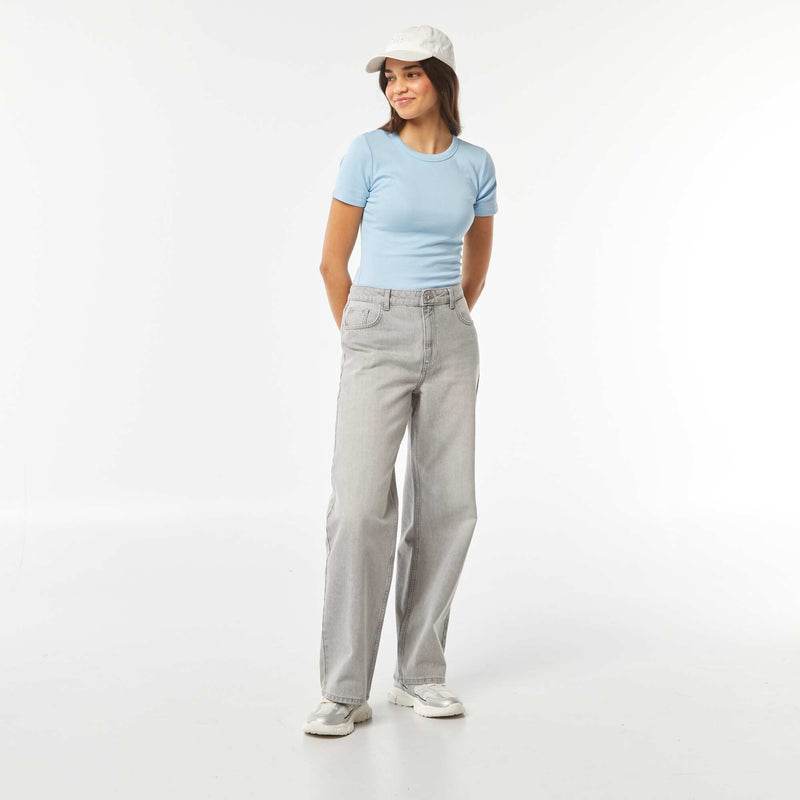 T-shirt cropped manches courtes