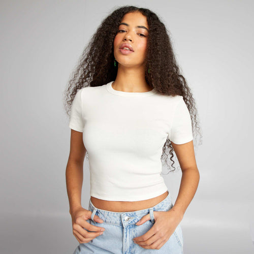 T-shirt cropped manches courtes