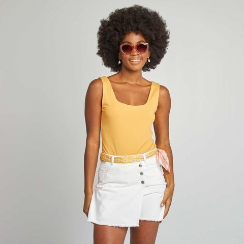 Jaune