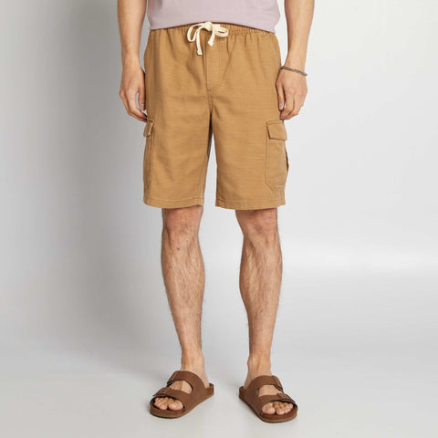 Bermuda chino avec poches sur les côtés