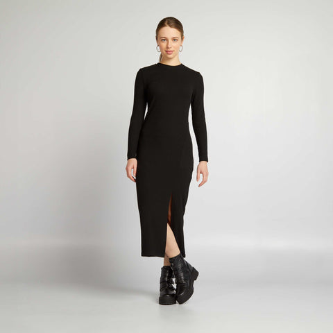 Robe longue en maille côtelée