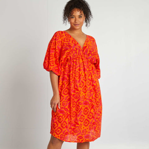 Robe à manches papillons