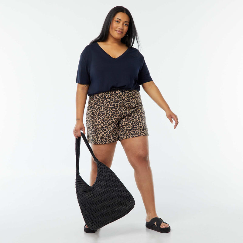 T-shirt basique uni col V