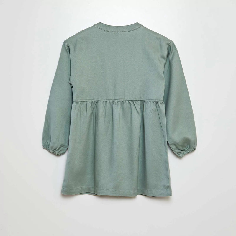 Robe boutonnée à manches longues