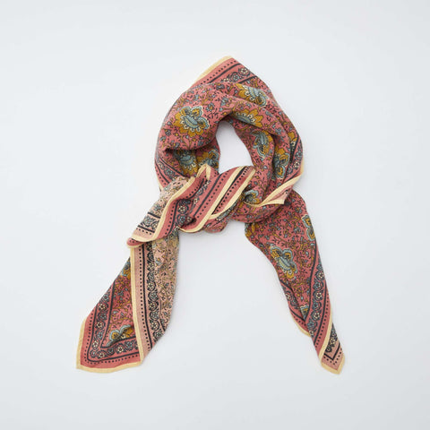 Large foulard imprimé